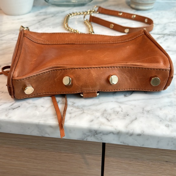 Rebecca Minkoff Crossbody bag Tan with Gold hardware - Picture 6 of 7